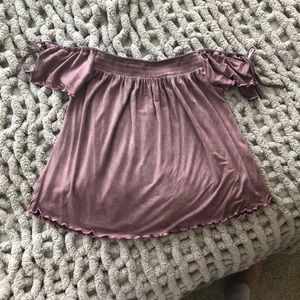 Soft & Sexy off the shoulder top!